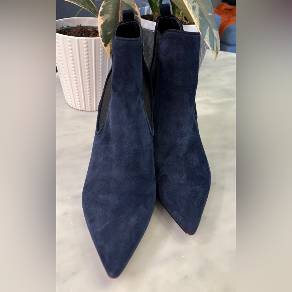 Marc Fisher Tacily Ankle Boot With Heels Size 9 - image 1